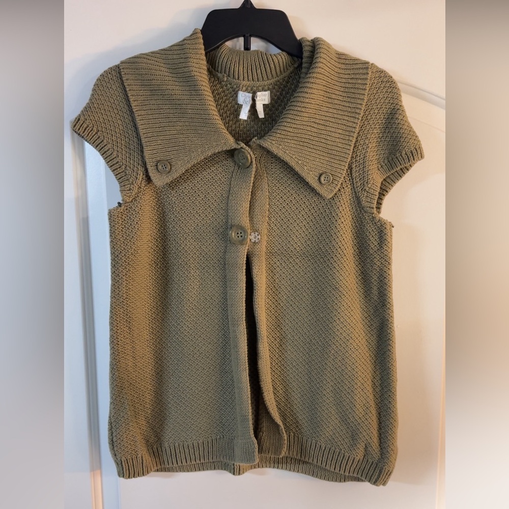Green short sleeve cardigan